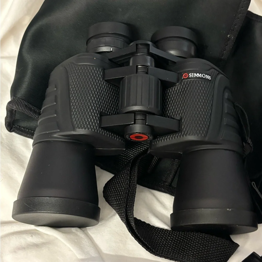 Simmons Optics ProSport 10x50mm Porro Prism Binoculars (Black)